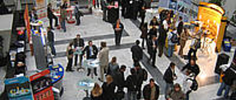 Firmenkontaktgespräch in der Sanderring-Uni - ein Bild von einer früheren Veranstaltung. Archivfoto: Aiesec